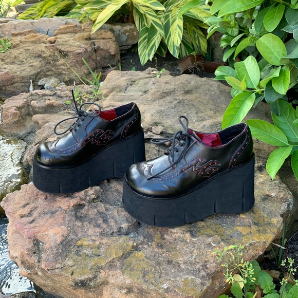 🚨Sold Out🚨Hot Topic Mary Janes platform shoes - Picture 5 of 8